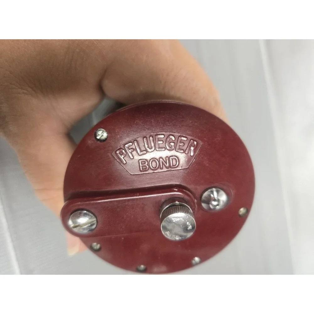 Vintage Pflueger Bond No. 2004 Levelwind Baitcast Reel Very Clean
